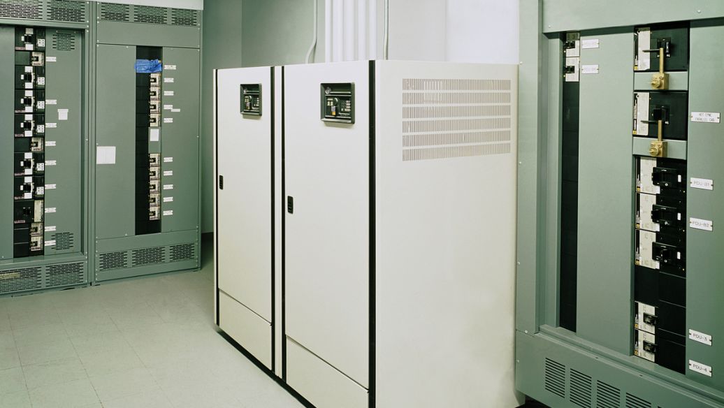 在供配电设计中，UPS应急电源是如何选择的呢？